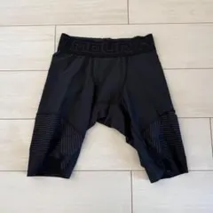 Under Armour ヒートギア コンプレッションショーツ M ブラック
