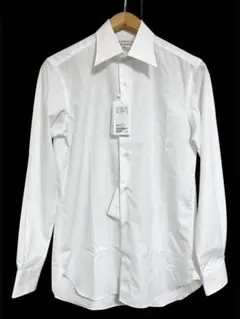 【新品タグ付き】UNITED ARROWSユナイテッドアローズの長袖シャツ　白