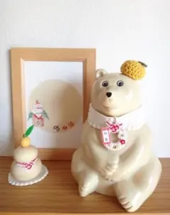 しろくま貯金箱　お正月　ミナペルホネン　タンバリン　リース付き襟＆みかん帽子