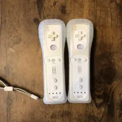 【ジャンク】wiiリモコン　白　2個セット　カバー付き