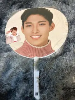 2026年最新】seventeen うちわ ドギョムの人気アイテム - メルカリ