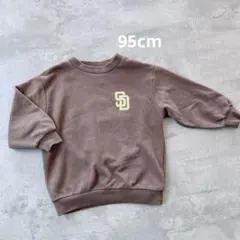 Item thumbnail for item ff10e707-fca3-44a7-8a9e-ccf04b6061ed