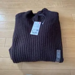 ユニクロスフレヤーンモックネックセーターMブラウン