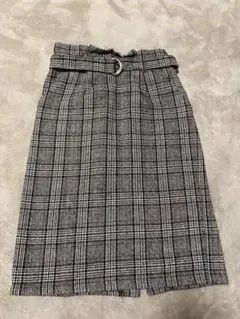 グレー系チェック柄タイトスカート