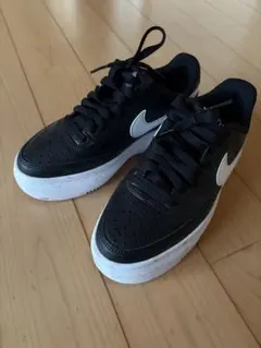 美品⭐︎NIKEコートビジョンアルタ　厚底