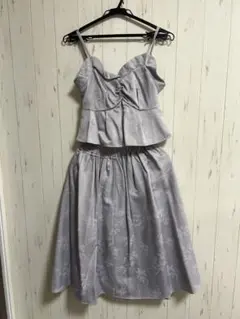 snidel フリルキャミソールワンピース　セットアップ