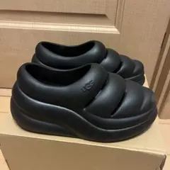 極美品』UGG アグ スポート イヤー クロッグ スリッポン 24.5黒 - メルカリ