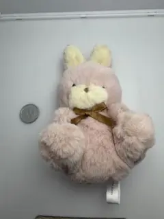 ウサギの耳付きぬいぐるみ
