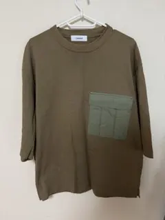Gloster カーキ 7分袖 Tシャツ フロントポケット付きのサムネイル
