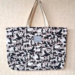 手刺繍入ちっちゃなぺたんこトートバック【うさこの冒険】 - メルカリ