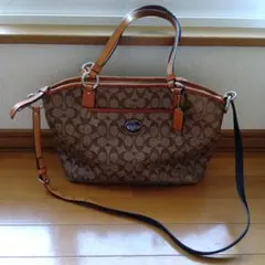 コーチ　シグネチャー　トートバッグ