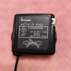 NTT DOCOMO　ACアダプタ　P005