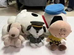 スヌーピーキャラクターぬいぐるみ