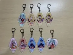 初音ミク　100円ショップコラボ　アクリルキーホルダー　計９点セット