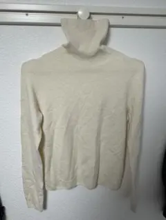 UNIQLO カシミヤ100 タートルネック ニットセーター S 長袖 ホワイト
