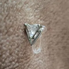 【美品】3coins イヤリング 逆三角形モチーフ シルバー