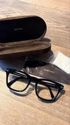 TOMFORD トムフォード TF1051K-01A(56SIZE)レンズブルー - メルカリ