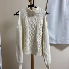 アイボリー ケーブルニット オフショル 長袖