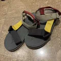 ZARA マルチカラー スポーツサンダルのサムネイル