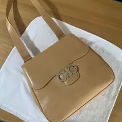 Ferragamo ガンチーニ ショルダーバッグ　キャメルのサムネイル