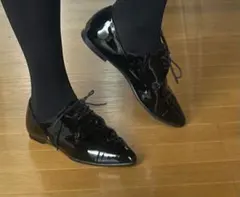 【新品・未使用】FLAGO エナメルシューズ 23.5cm ブラック