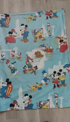 ☆ビンテージシーツ　ダンボ　生地 ビンテージシーツ 黄色地ダンボ 大判174×242センチ位 フラットタイプ