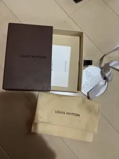 ルイヴィトン LOUIS VUITTON ブラウンボックス 保存袋　空箱のみ