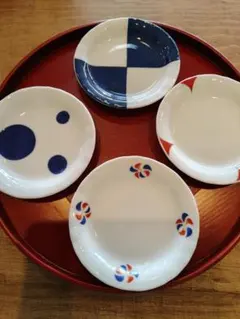青と白のデザインの小皿セット4枚12cm