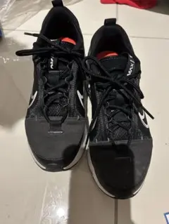 ナイキ ブラック スニーカー エアクッション　中古美品