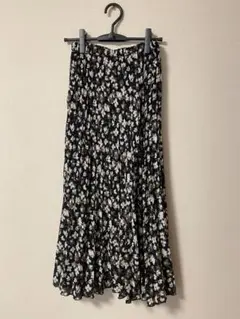 【美品】LOWRYS FARM ローリーズファーム　花柄プリーツスカート