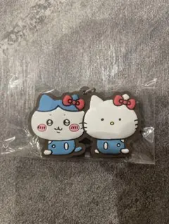 ちいかわ×サンリオ　ガチャ　なかよしラバーマスコット　ハチワレ　キティー