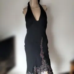 美品 花柄刺繍 ホルターネックワンピース 黒のサムネイル