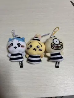 ちいかわ　指先パペット　捕まっちゃった　囚人　マスコット　ぬいぐるみ