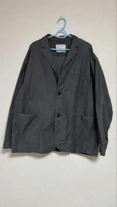 黒のコットンボタンジャケット