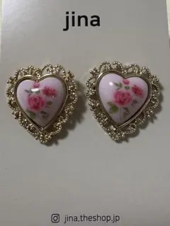 韓国ピアス　ピアス　花柄ピアス　韓国ファッション