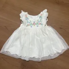 babyGAP刺繍入りホワイトフリルワンピース