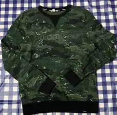 adidasスウェット 迷彩柄