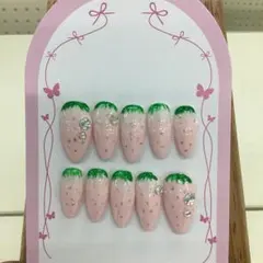 【11】NO14 いちごデザイン ネイルチップ 10個セット