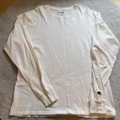【比較的美品】チャンピオン　メンズ　長袖Tシャツ　ロゴ刺繍　ホワイトM