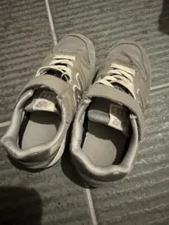 New Balance キッズスニーカー グレー　20cm