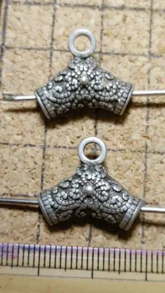 Item thumbnail for item 1360de54-4a21-4eaa-993e-f8d3bd5e4e51