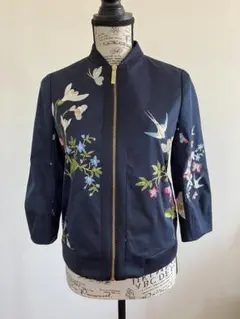 TED BAKER 刺繡 ブルゾン 細身 美品のサムネイル