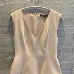 【BCBG】トップス　ノースリーブ　ぺプラムのサムネイル