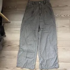 ワイドデニムパンツ　グレー