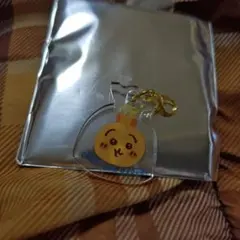 ちいかわベーカリー　トレーディングミニアクリルチャーム　うさぎ