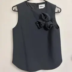 Bibiy.✨JEWEL VEST ジレ ベスト グレー トップス - メルカリ