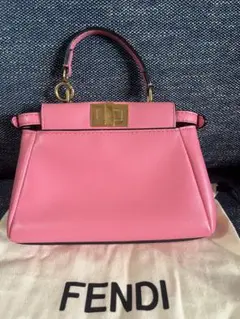 FENDI ミニ　Peekaboo ショルダーバッグ ピンクのサムネイル