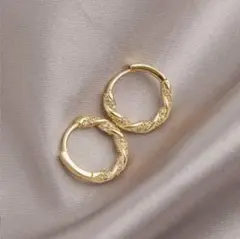 ワンタッチ フープピアス ひねり キラキラ CZダイヤ シンプル キャッチレス