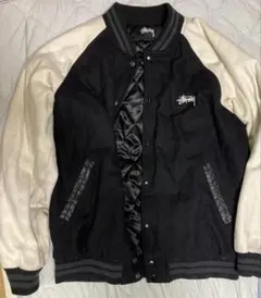 ステューシーStüssy スタジャン L ブラック/ホワイトのサムネイル