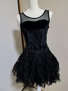 黒いフリルコスプレ衣装　悪魔